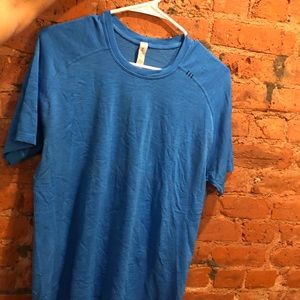 LuluLemon Men’s blue T-shirt
